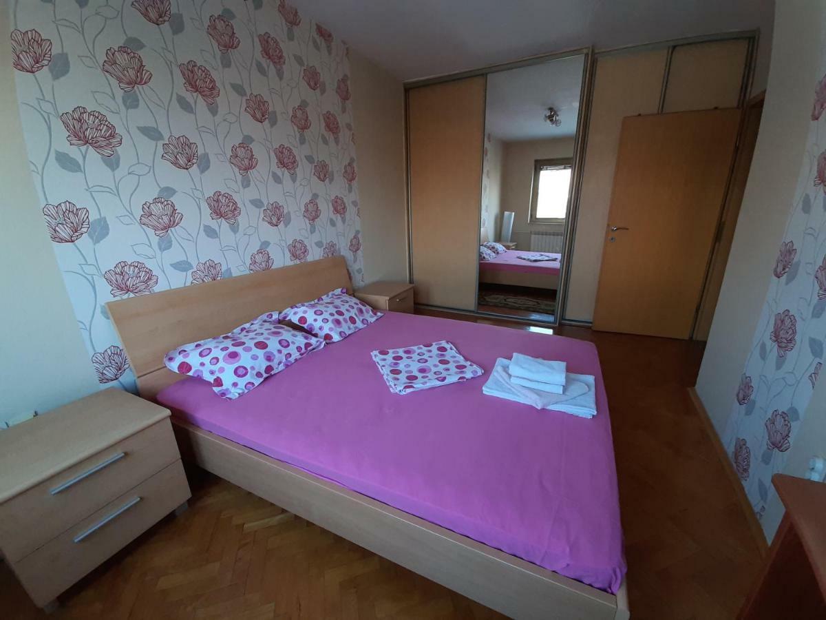Square Exclusive Apartment 3N スコピエ エクステリア 写真