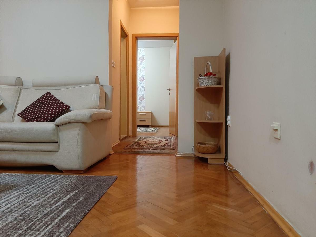 Square Exclusive Apartment 3N スコピエ エクステリア 写真